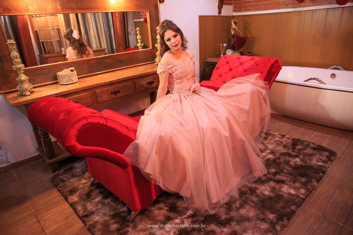 debutante regis matos