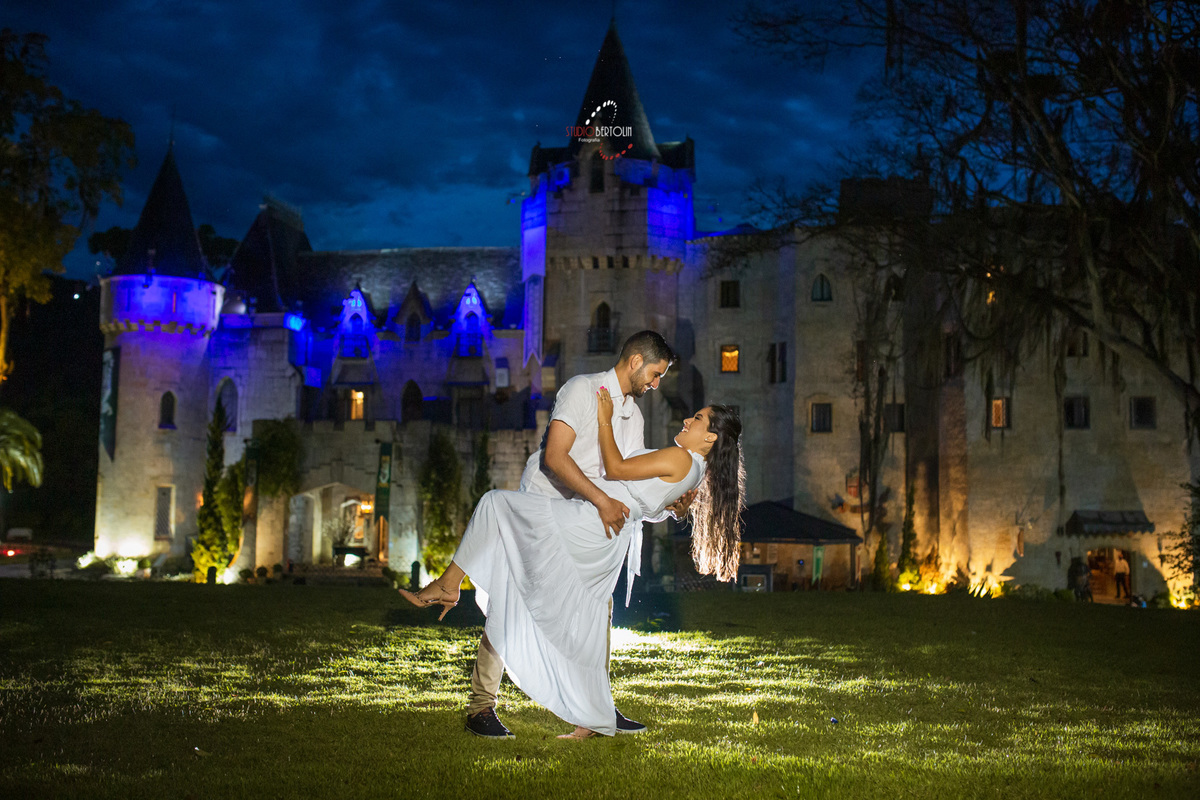 book casal castelo de itaipava