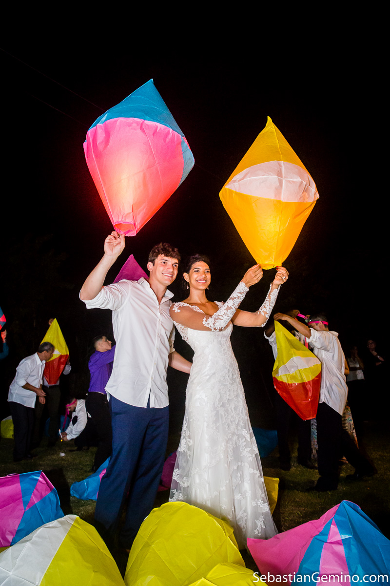 NOIVA COM BALÕES, FESTA CASAMENTO RJ
