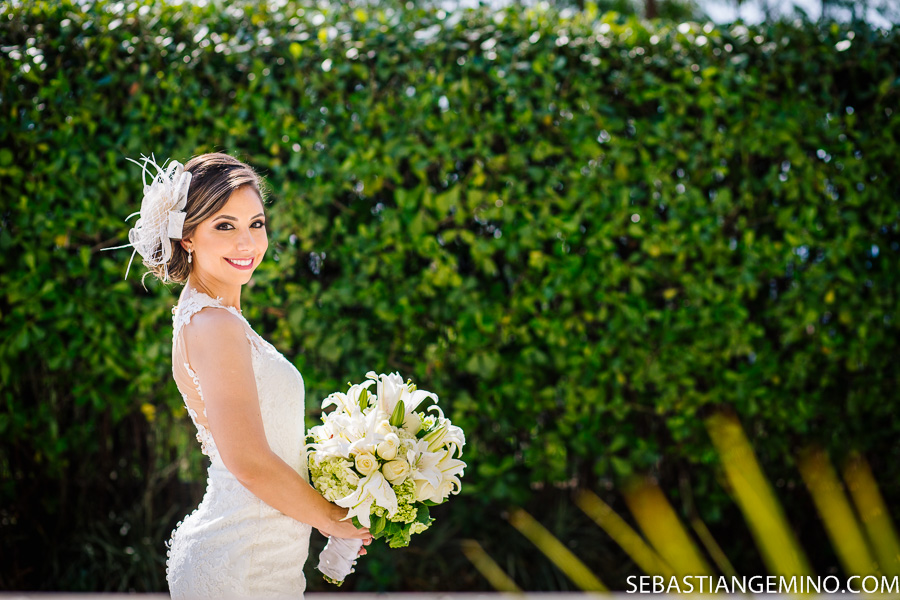 Noiva em fotos casamento Niterói, RJ. Hotel mercure orizonte.