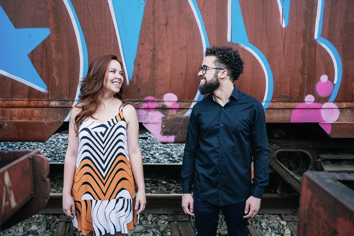 diego rocha fotografia pre wedding foto de casamento linha de trem ensaio de casal noiva bh casando em bh