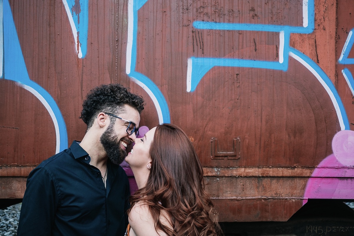 diego rocha fotografia pre wedding foto de casamento linha de trem ensaio de casal noiva bh casando em bh