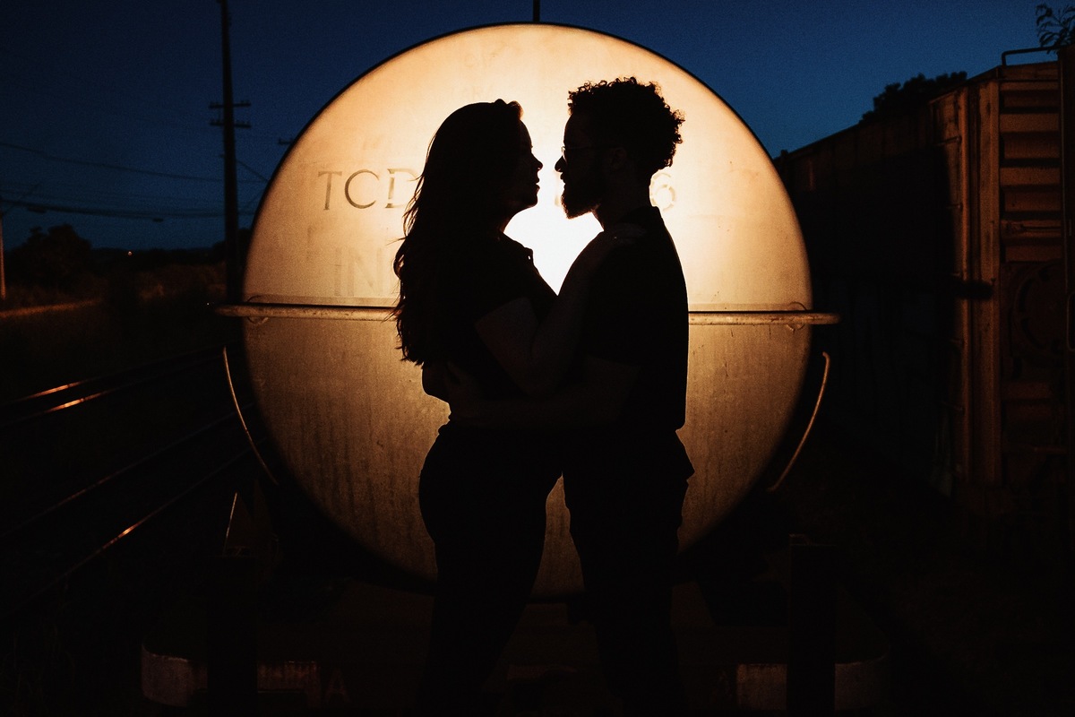 diego rocha fotografia pre wedding foto de casamento linha de trem ensaio de casal noiva bh casando em bh