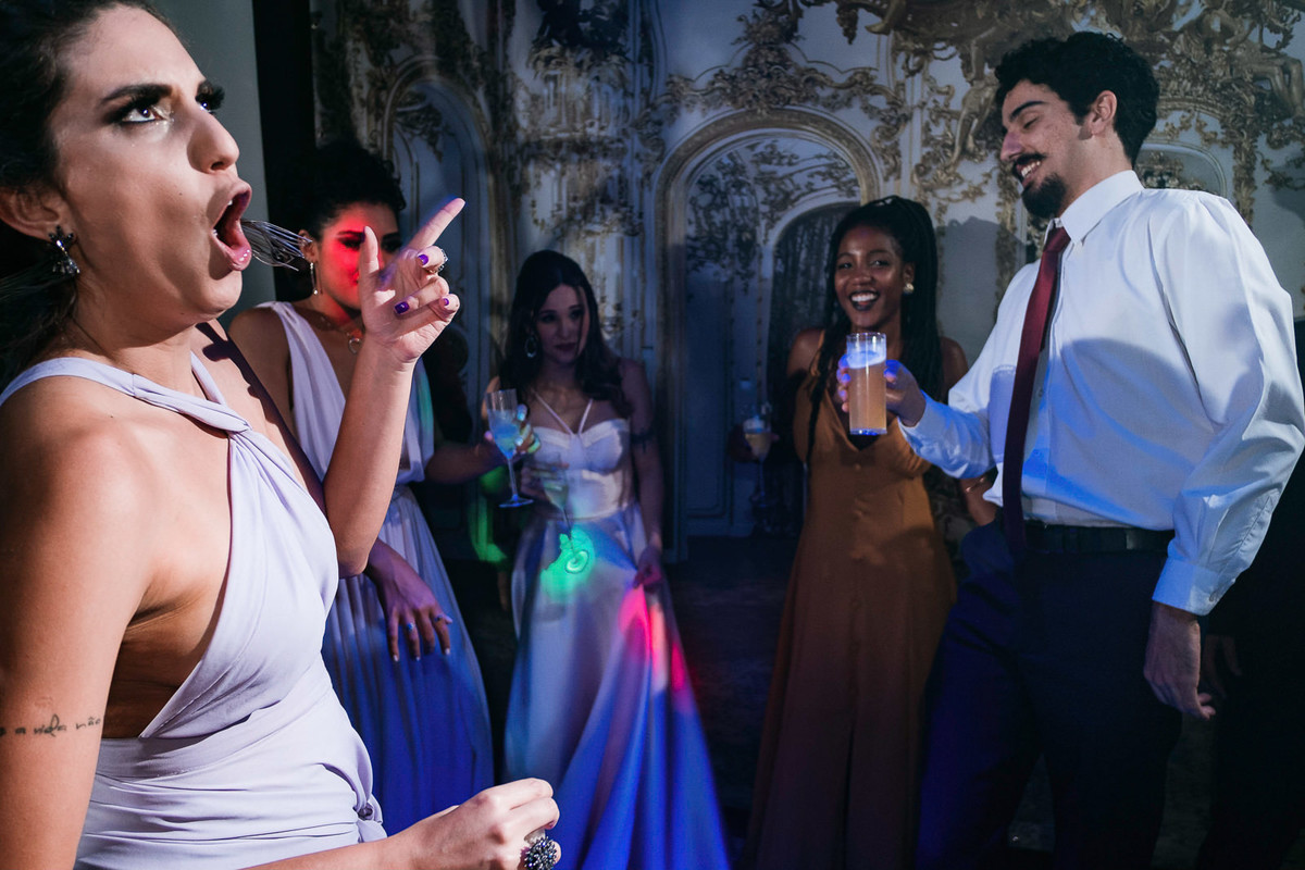 convidados em festa animada no buffet circus em bh