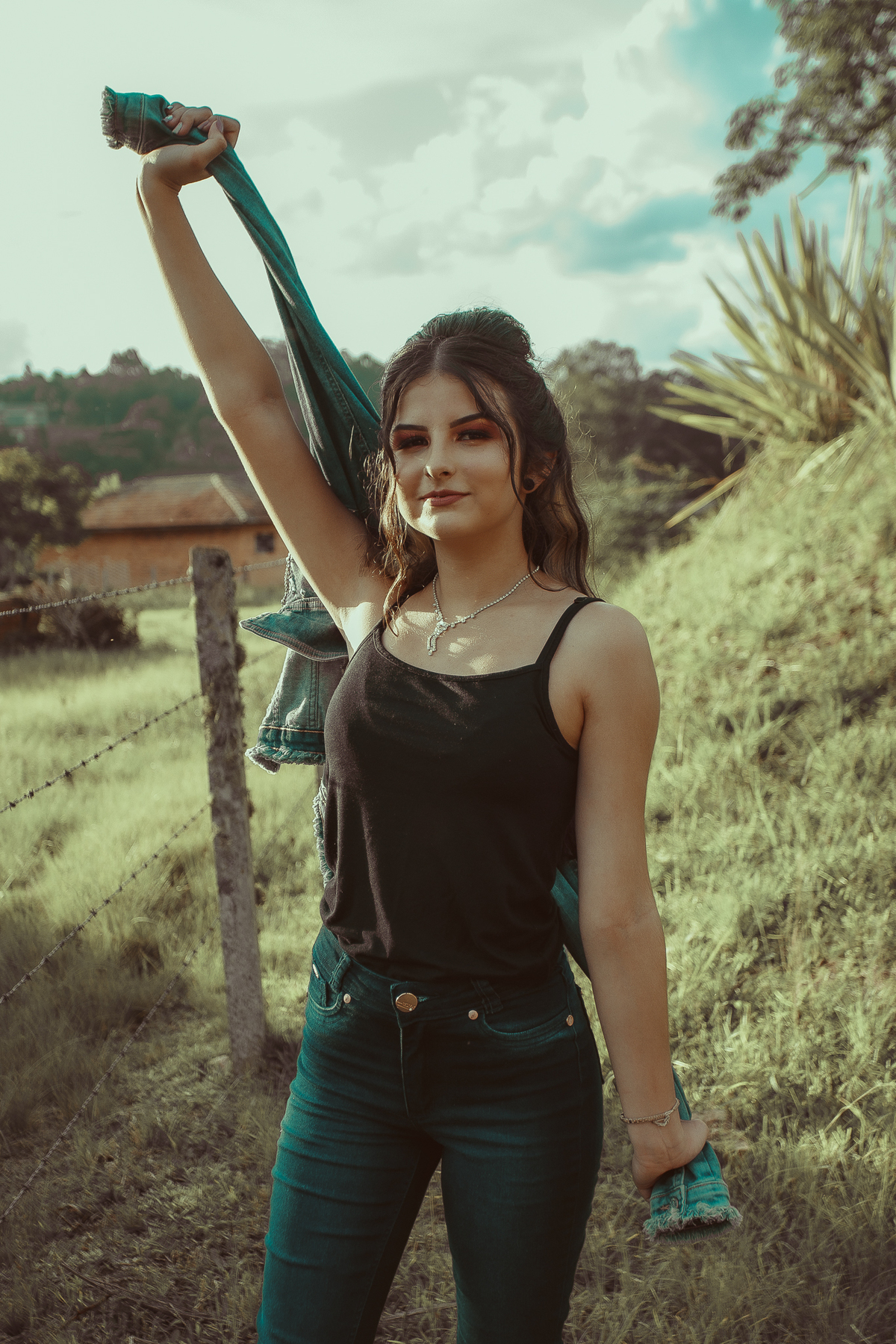 #15anosdebutante #15anos #fotografopontagrossa 
#fotosexternas #pontagrossa 
#fashionshoot #galeriadefotos #alefefotografia 
#debutantes2021 #potedetalentos #quinzeanos #quinzou