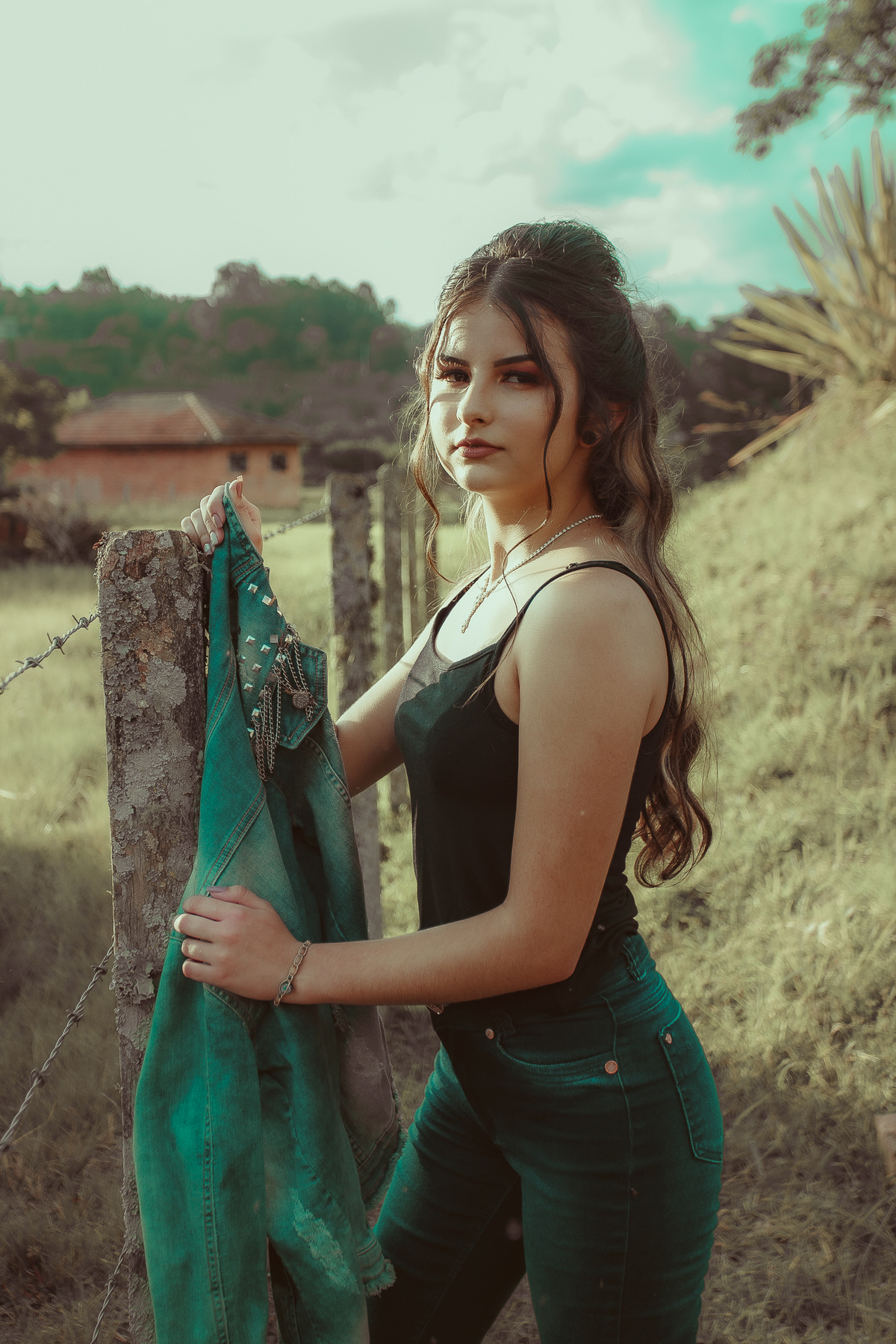 #D#15anosdebutante #15anos #fotografopontagrossa 
#fotosexternas #pontagrossa 
#fashionshoot #galeriadefotos #alefefotografia 
#debutantes2021 #potedetalebutante.
#15anos.
#15anosfesta.
#Vestido15anos.
#Decoracao15anos.
#Maquiagem.
#Penteado.
#Book15anos.