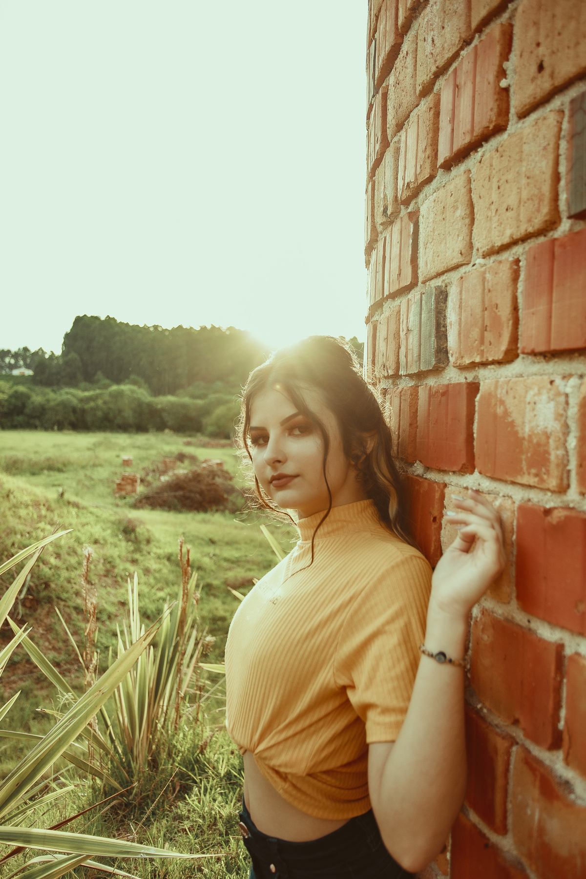 #15anosdebutante #15anos #fotografopontagrossa 
#fotosexternas #pontagrossa 
#fashionshoot #galeriadefotos #alefefotografia 
#debutantes2021 #potedetalentos #quinzeanos #q
#15anosfesta.
#Vestido15anos.
#Decoracao15anos.
#Maquiagem.
#Penteado.
#Book15anos.