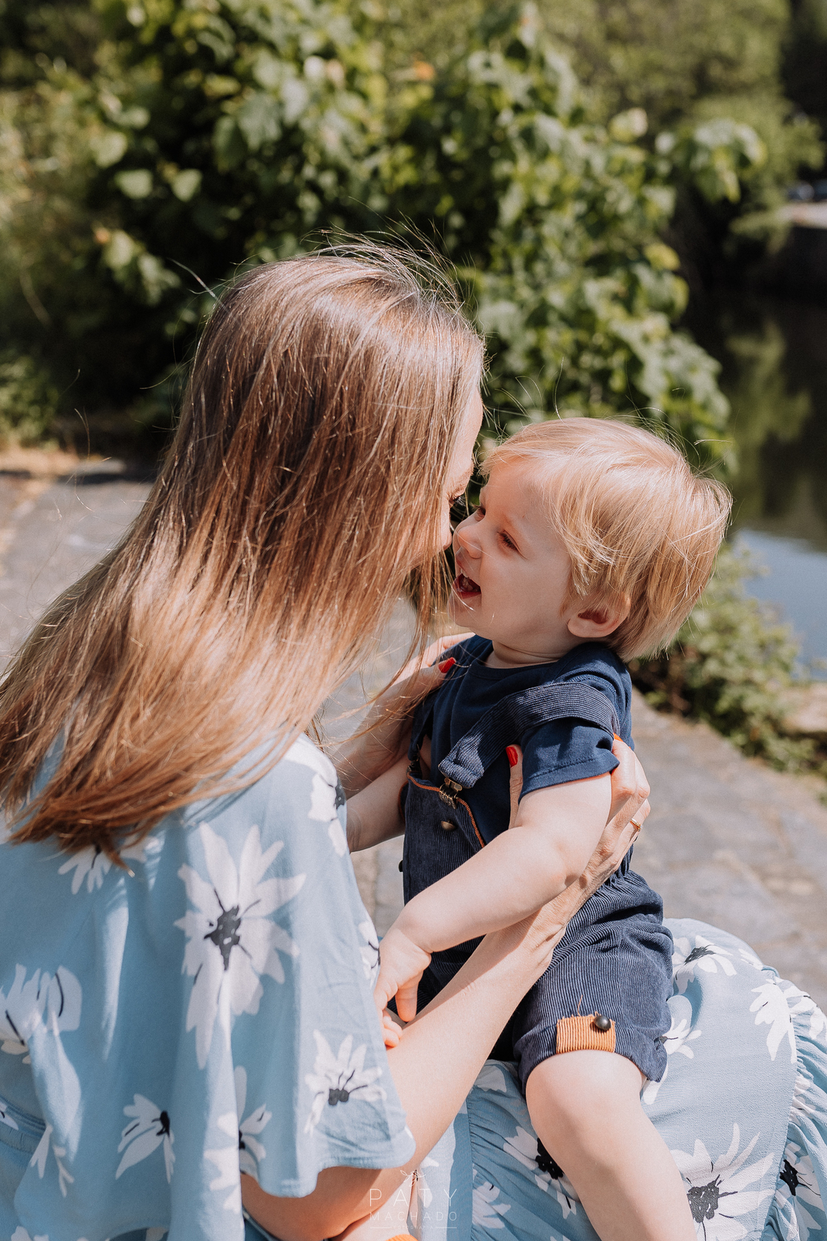 fotos-de-familia-externo-em-luxemburgo-fotos-no-lago-sessão-lifestyle-em-luxemburgo-fotografa-brasileira-em-luxemburgo-fotos-mamae-e-bebe-esch-sur-sur-mae-e-filhos-fotos-fotos-de-família-fotos-em-esch-fotos-em-luxemburgo-book-familia-fotografa-infantil