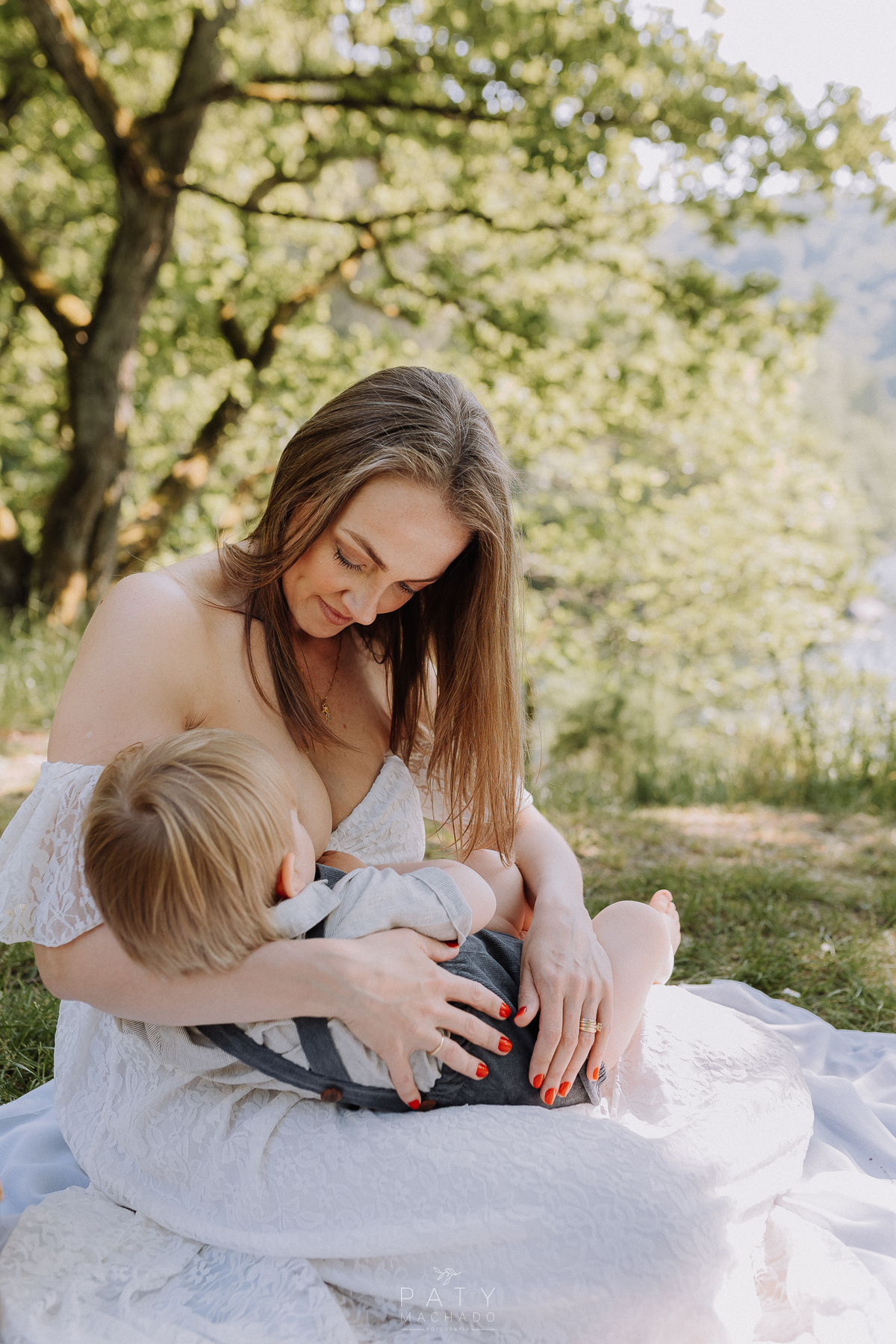 fotos-de-familia-externo-em-luxemburgo-fotos-em-esch-sessão-lifestyle-em-luxemburgo-fotografa-brasileira-em-luxemburgo-fotos-mamae-e-bebe-esch-sur-sure-mae-e-filhos-fotos-fotos-de-família-fotos-em-esch-fotos-em-luxemburgo-book-familia-fotografa-infantil