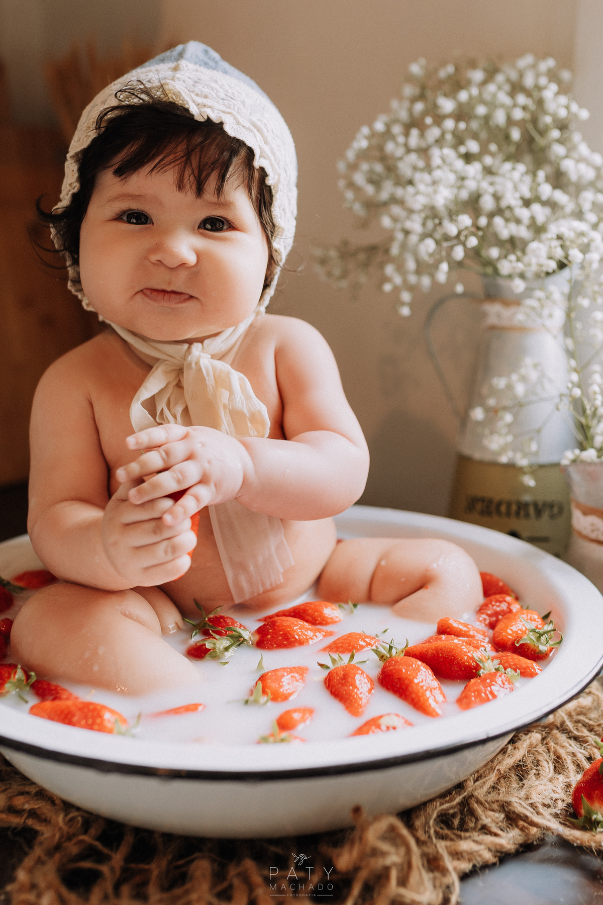 fotografa-brasileira-em-luxemburgo-fotografa-de-bebes-na-europa-fotos-de-bebe-com-frutas
fotografa-em-arlon-belgica-fotografa-de-família-em-luxemburgo-fotografa-newborn-em-arlon
-fotografa-brasileira-de-familia-fotos-de-bebe-com-frutinhas-smash-the-fruit