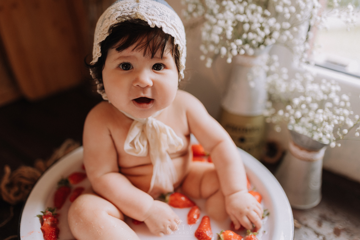 fotografa-brasileira-em-luxemburgo-fotografa-de-bebes-na-europa-banho-de-leite-bebe-em-luxemburgo
fotografa-em-arlon-belgica-fotografa-de-família-em-luxemburgo-fotografa-newborn-em-arlon
-fotografa-brasileira-de-familia-fotos-de-bebe-com-frutinhas