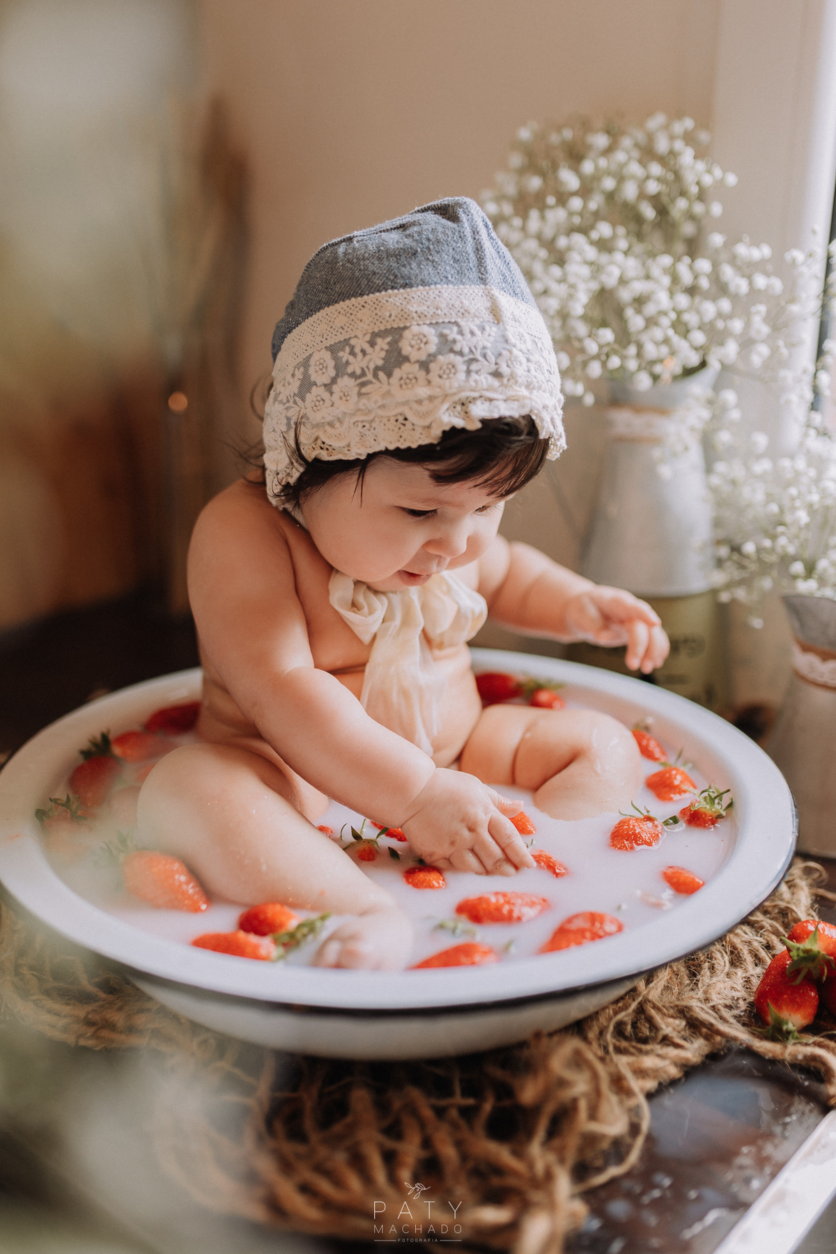 fotografa-brasileira-em-luxemburgo-fotografa-de-bebes-na-europa-fotos-de-bebe-com-frutas
fotografa-em-arlon-belgica-fotografa-de-família-em-luxemburgo-fotografa-newborn-em-arlon
-fotografa-brasileira-de-familia-fotos-de-bebe-com-frutinhas