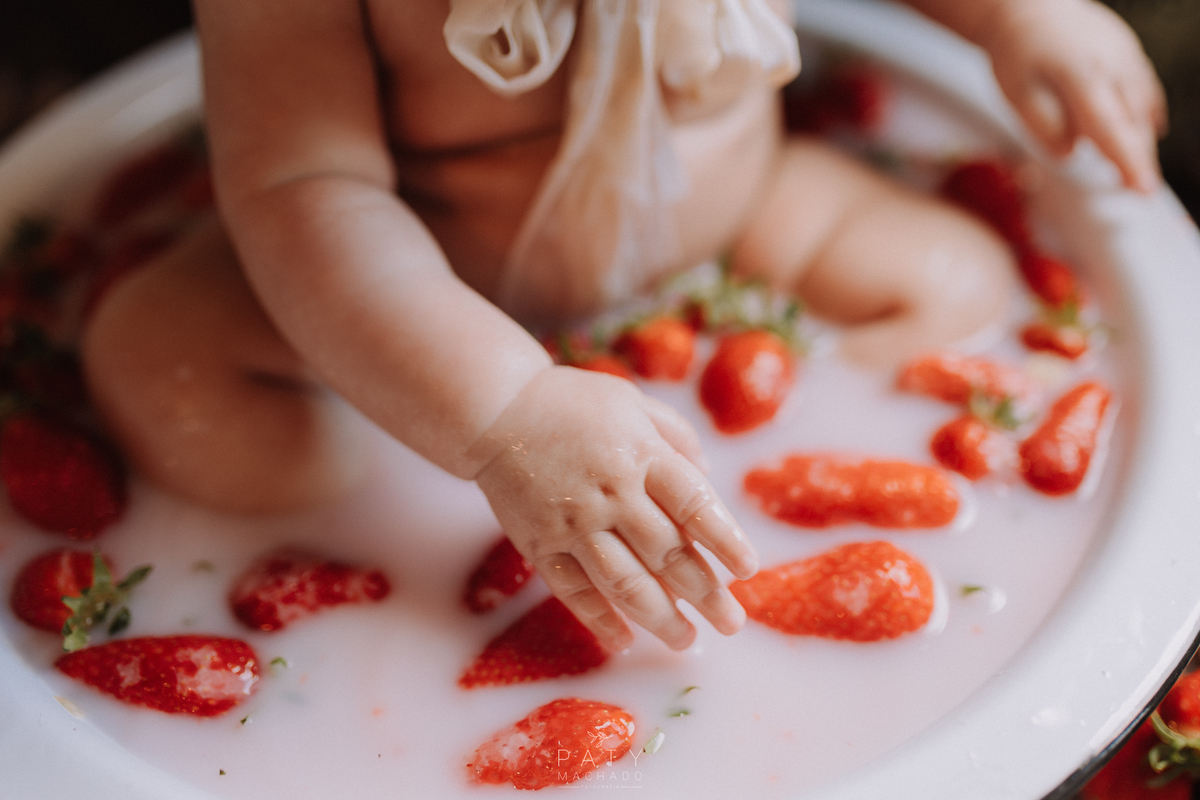 fotografa-brasileira-em-luxemburgo-fotografa-de-bebes-na-europa-banho-de-leite-bebe-em-luxemburgo
fotografa-em-arlon-belgica-fotografa-de-família-em-luxemburgo-fotografa-newborn-em-arlon
-fotografa-brasileira-de-familia-fotos-de-bebe-com-frutinhas