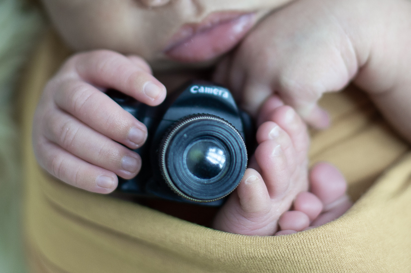 Ensaio newborn seguro em BH 