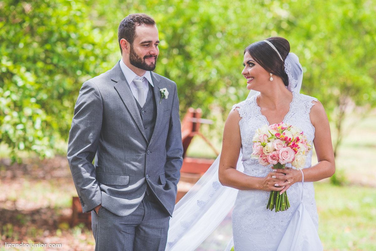 casamento adriane e jefferson, patos de minas, lizandro junior, fotógrafo de casamento, fotografo de casamento patos de minas, nojardim