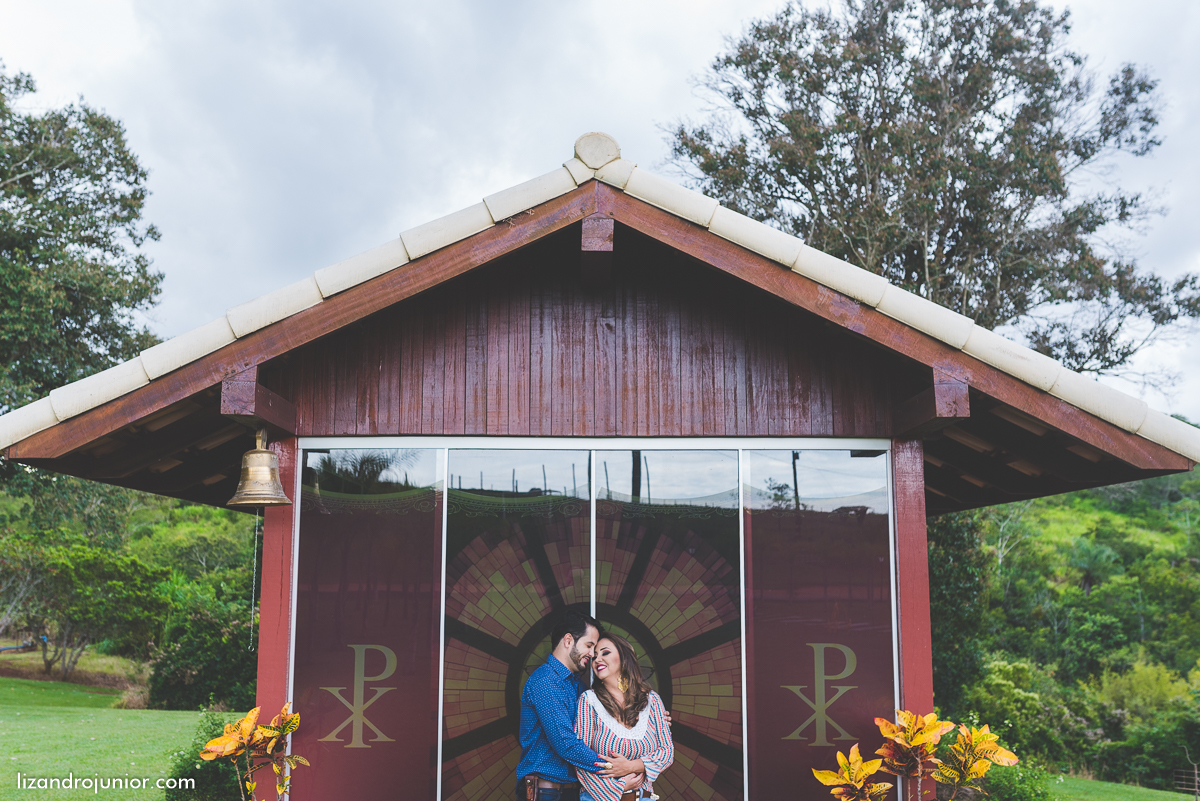 ensaio namorando patos de minas, fotografo de casamento lizandro junior, lizandro júnior, ensaio romântico, ensaio ao ar livre, fazenda,
