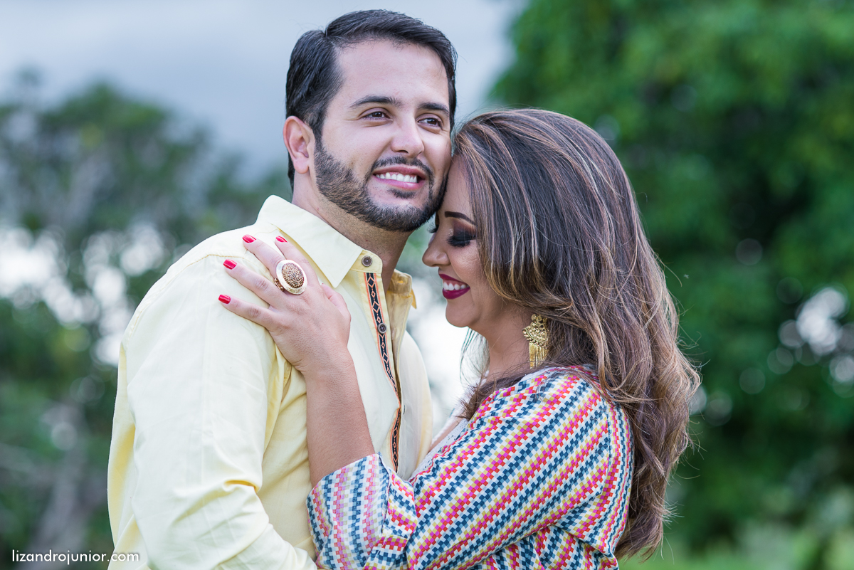 ensaio namorando patos de minas, fotografo de casamento lizandro junior, lizandro júnior, ensaio romântico, ensaio ao ar livre, fazenda,