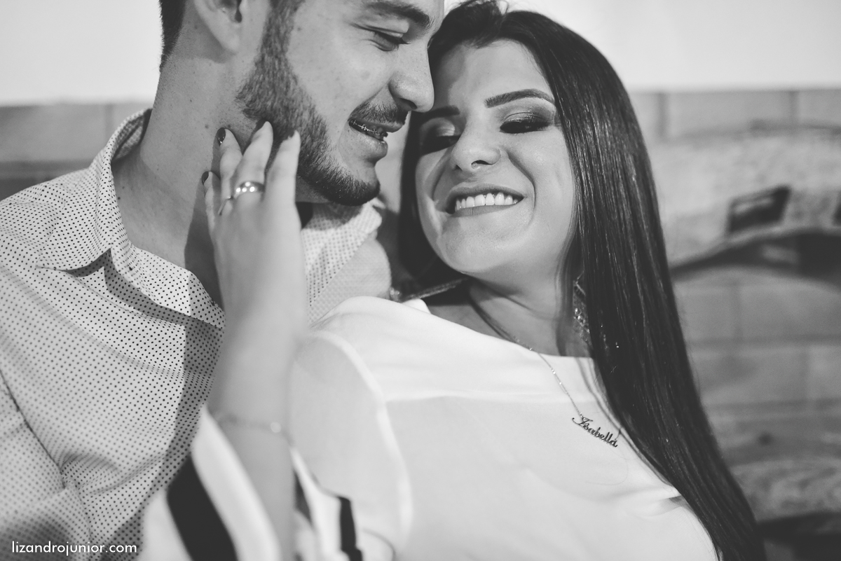 lizandro junior fotógrafo de casamento patos de minas e região, ensaio namorando, chuva, namorando com chuva, fotografia de casamento, serra do salitre, carmo, rio paranaíba