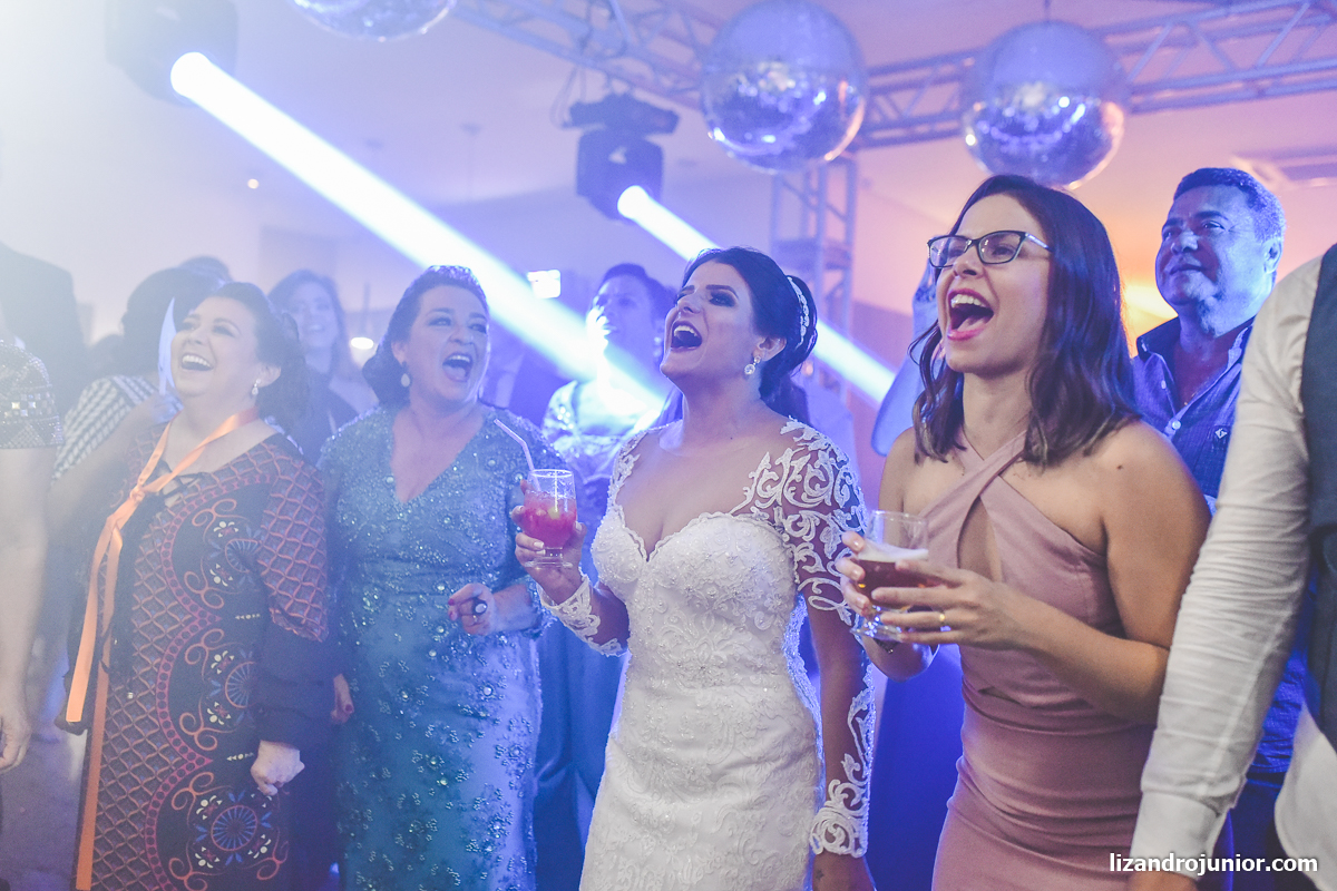 fotógrafo de casamento patos de minas lizandro júnior noiva capuchinhos noivo cerimônia recreativa patense madrinhas