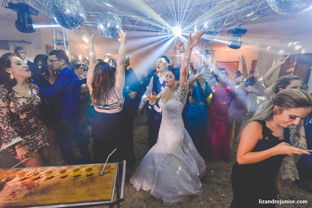 fotógrafo de casamento patos de minas lizandro júnior noiva capuchinhos noivo cerimônia recreativa patense tequila