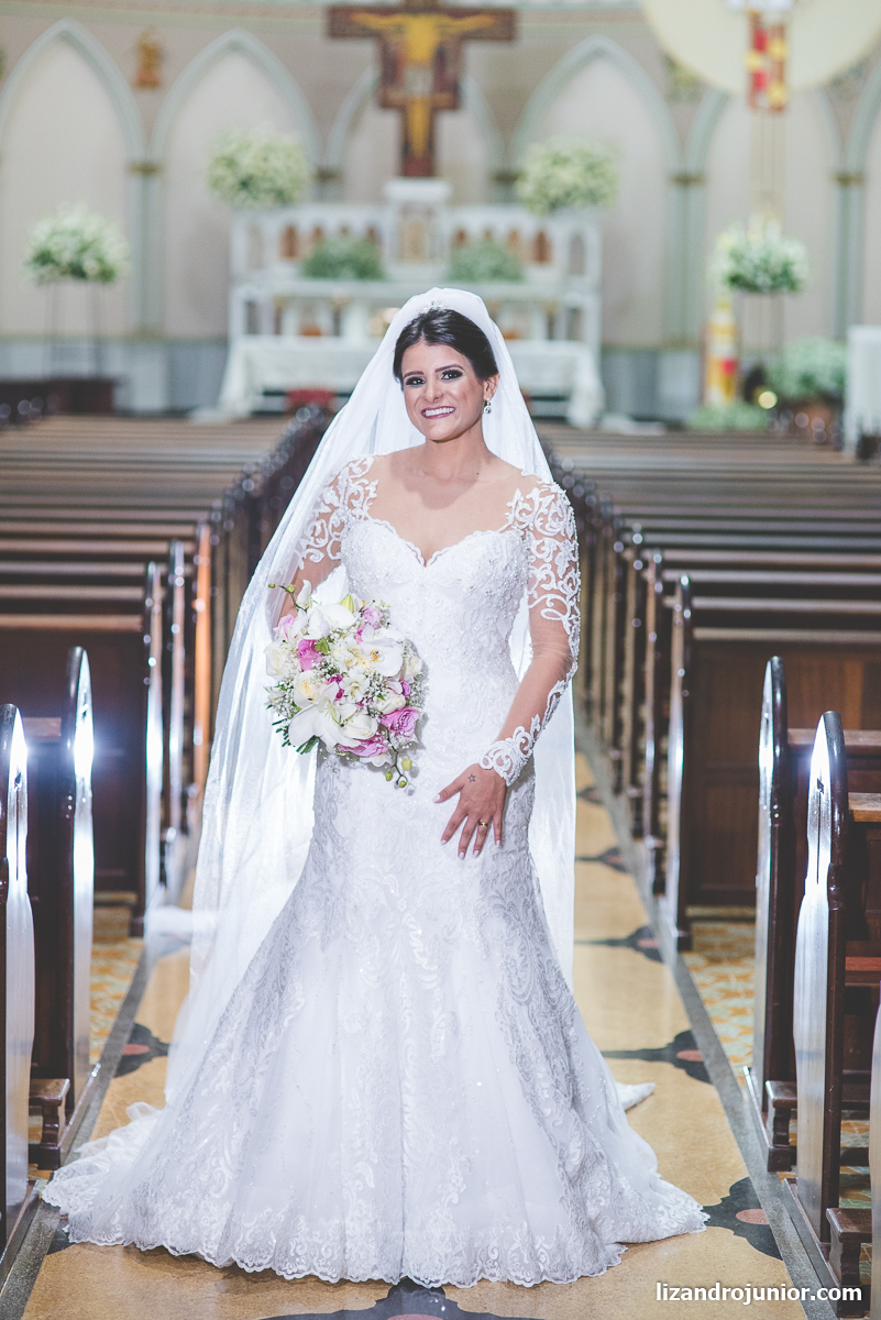fotógrafo de casamento patos de minas lizandro júnior noiva capuchinhos noivo cerimônia vestido de noiva