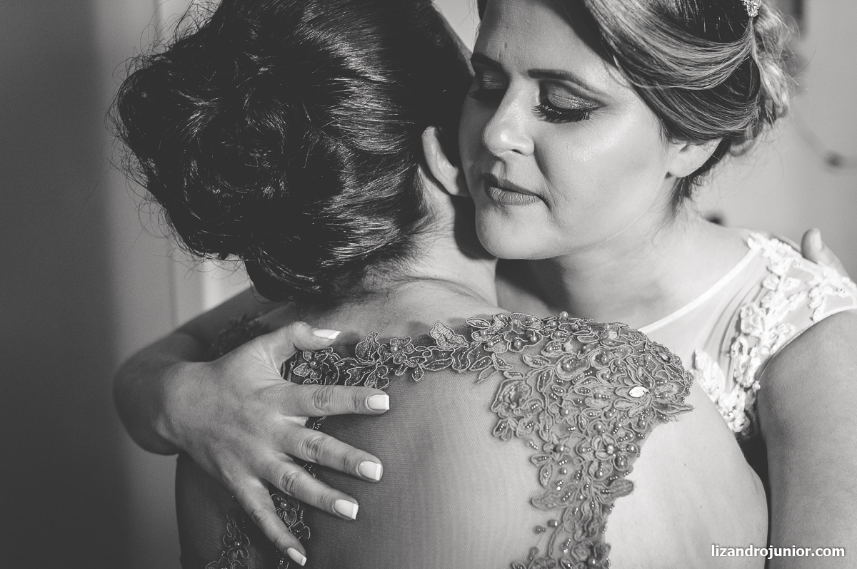 fotografo de casamento patos de minas lizandro junior, lizandro júnior, serra do salitre, rio paranaíba, casamento na serra, catarine e eduardo, noivos, noivas, casamento rio paranaíba , emoção