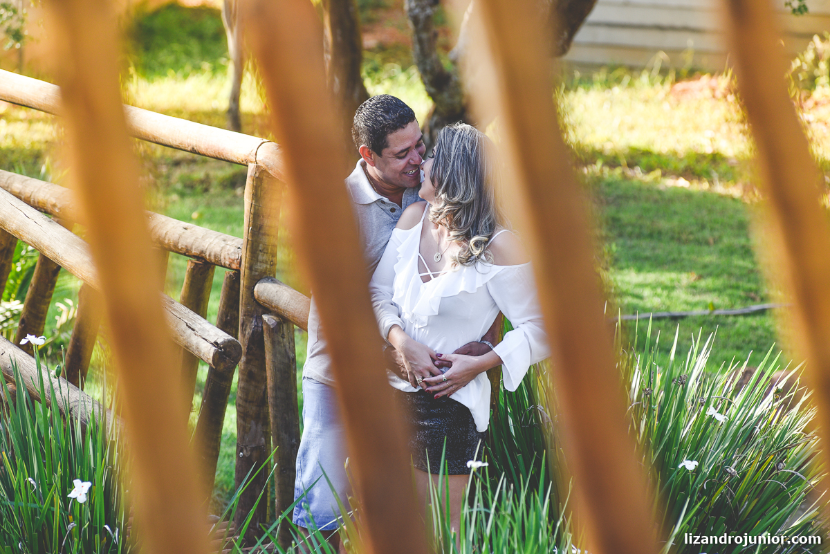 fotografo de casamento patos de minas lizandro junior, patos de minas, ensaio namorando patos, lizandro junior, júnior, daiane e alex, pousada avalon patos de minas, ensaio romântico, ensaio casal,