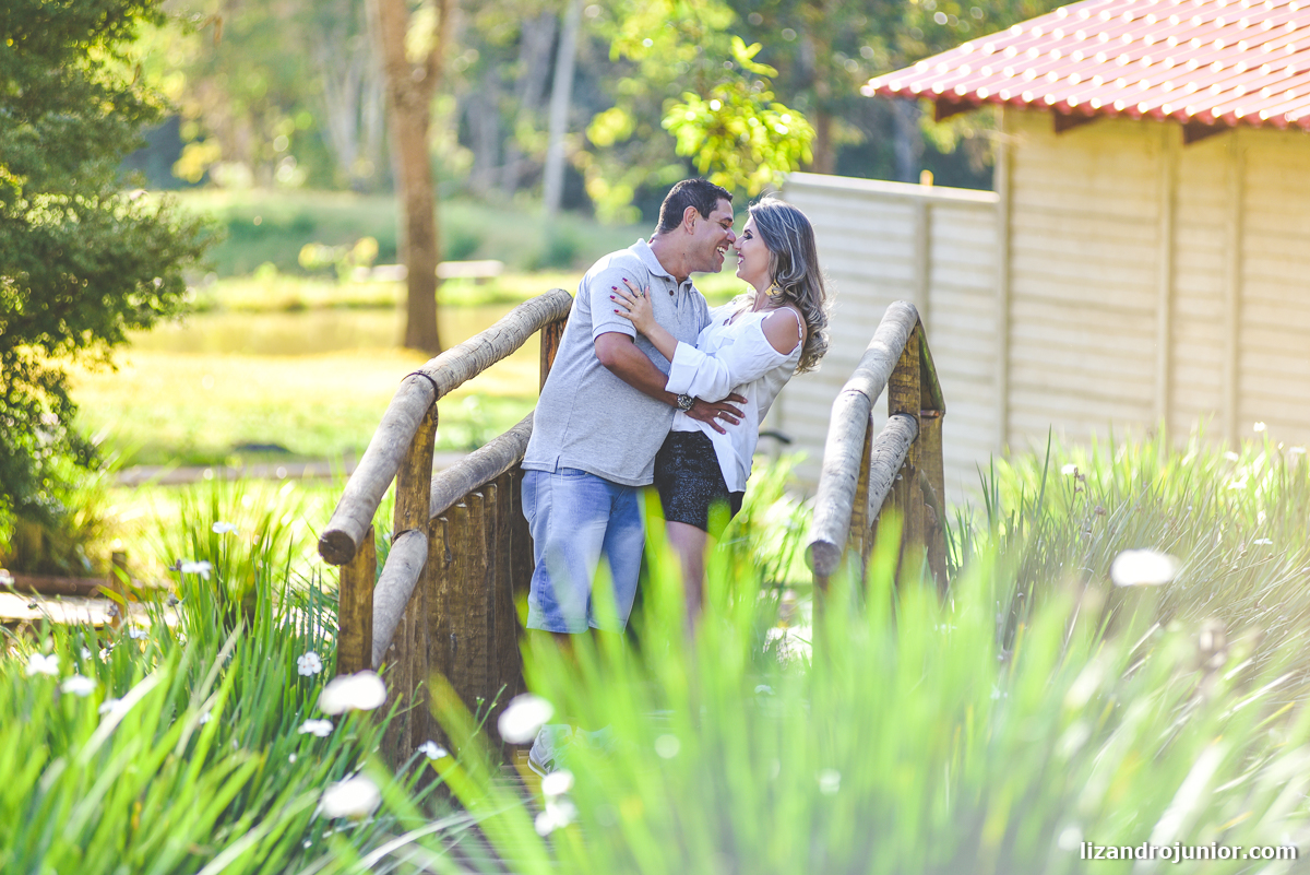 fotografo de casamento patos de minas lizandro junior, patos de minas, ensaio namorando patos, lizandro junior, júnior, daiane e alex, pousada avalon patos de minas, ensaio romântico, ensaio casal,