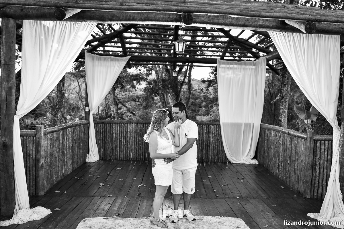 fotografo de casamento patos de minas lizandro junior, patos de minas, ensaio namorando patos, lizandro junior, júnior, daiane e alex, pousada avalon patos de minas, ensaio romântico, ensaio casal,