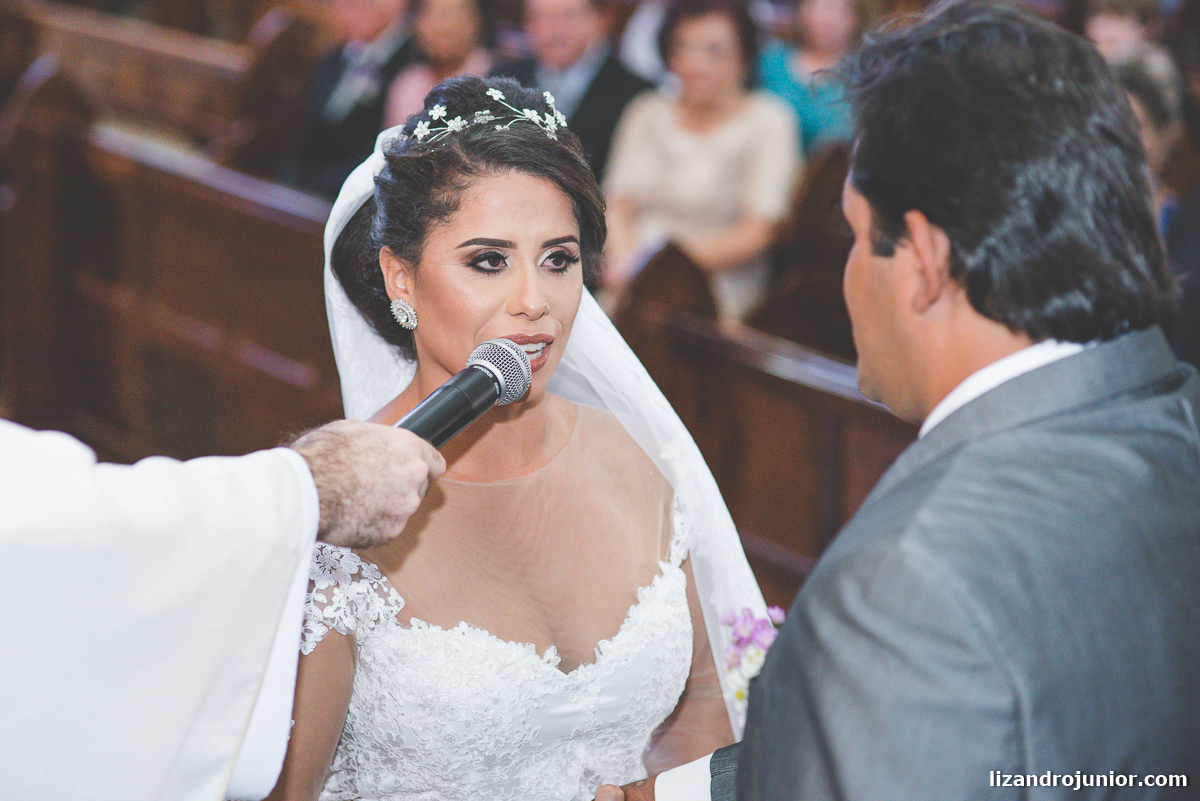fotógrafo de casamento patos de minas lizandro junior, lizandro júnior, casamento, casar em patos, carro antigo patos de minas, noivas, catedral patos