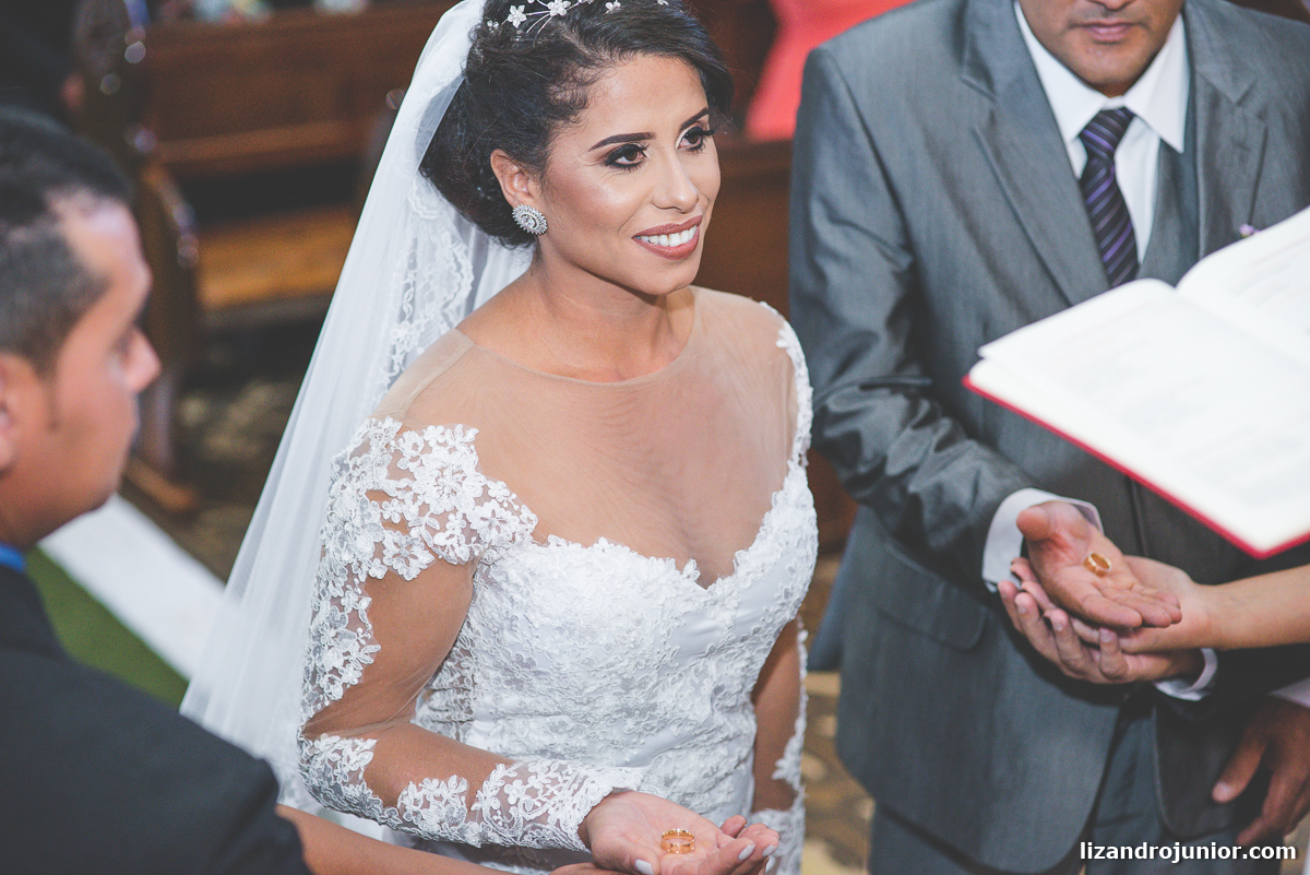 fotógrafo de casamento patos de minas lizandro junior, lizandro júnior, casamento, casar em patos, carro antigo patos de minas, noivas, catedral patos