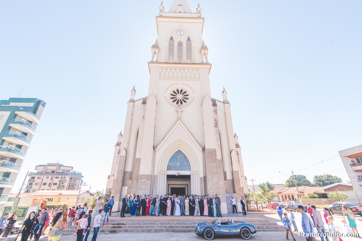 fotógrafo de casamento patos de minas lizandro junior, lizandro júnior, casamento, casar em patos, carro antigo patos de minas, noivas, catedral patos