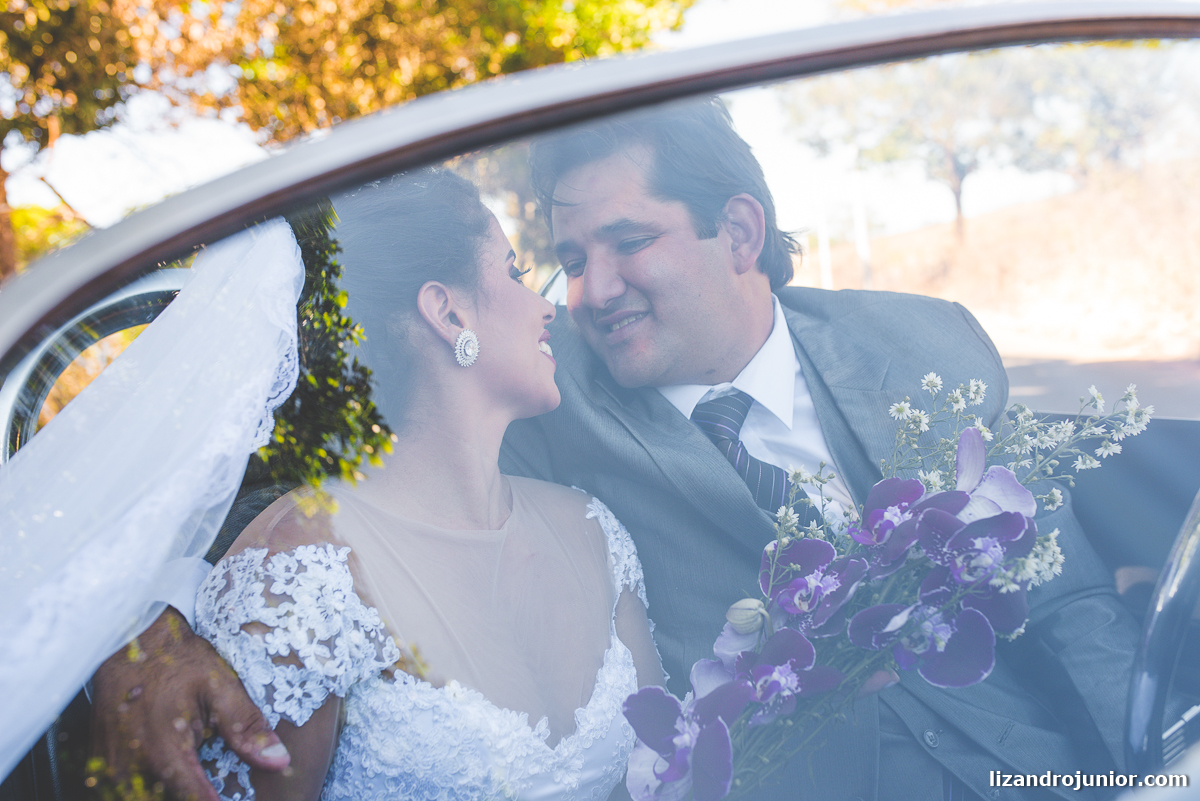 fotógrafo de casamento patos de minas lizandro junior, lizandro júnior, casamento, casar em patos, carro antigo patos de minas, noivas, catedral patos