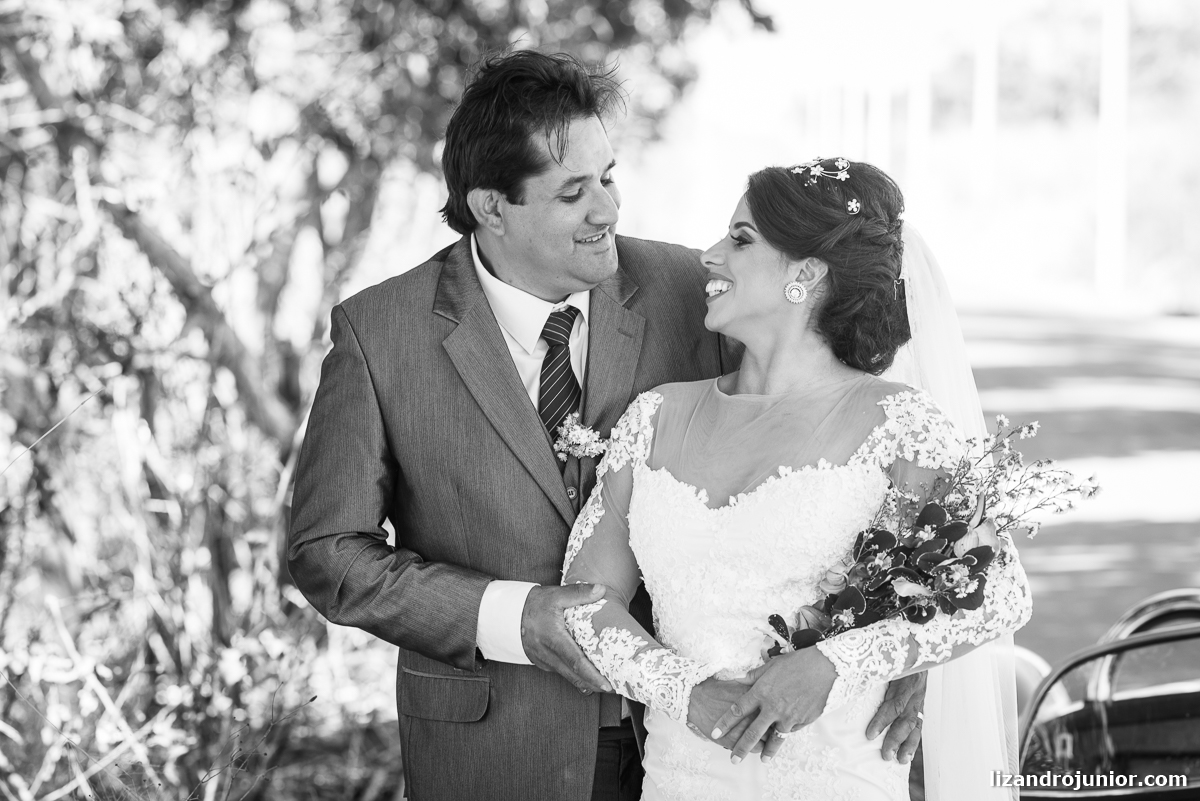 fotógrafo de casamento patos de minas lizandro junior, lizandro júnior, casamento, casar em patos, carro antigo patos de minas, noivas, catedral patos