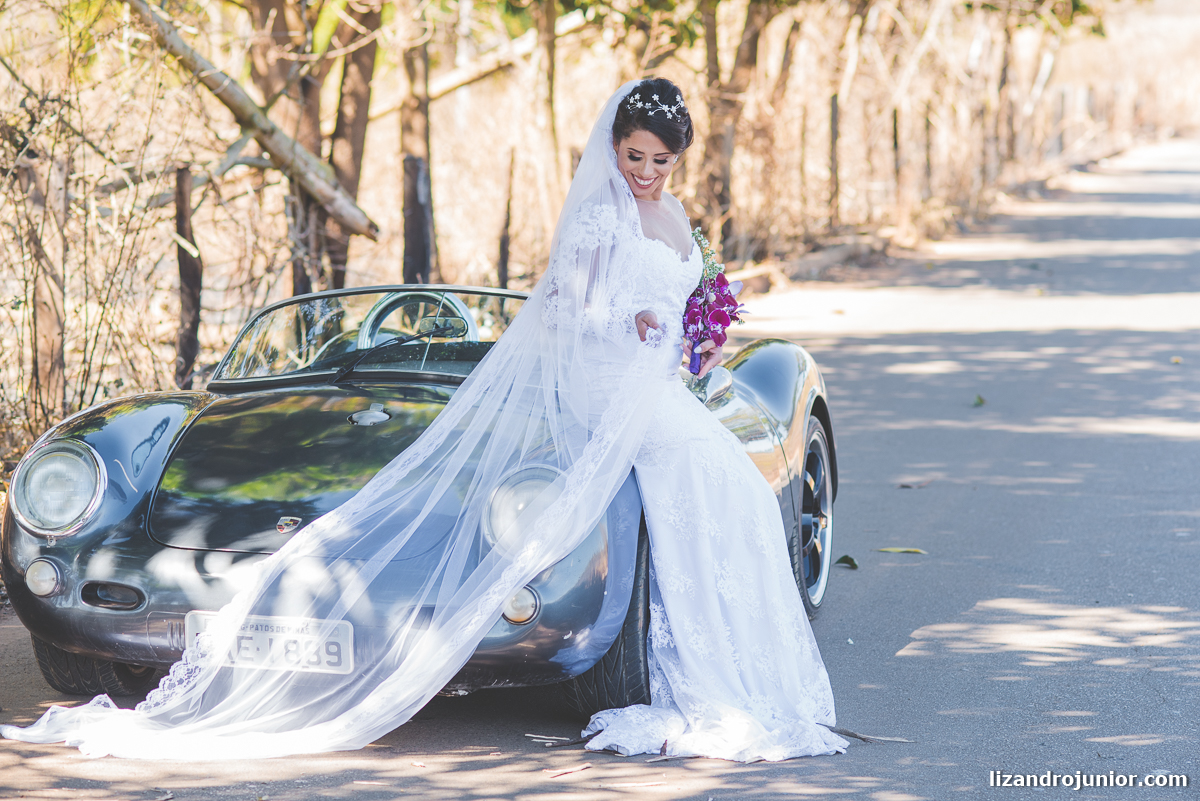 fotógrafo de casamento patos de minas lizandro junior, lizandro júnior, casamento, casar em patos, carro antigo patos de minas, noivas, catedral patos