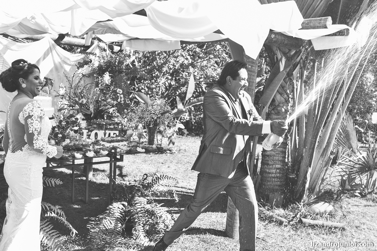 fotógrafo de casamento patos de minas lizandro junior, lizandro júnior, casamento, casar em patos, carro antigo patos de minas, noivas, festa ar livre, festa casamento sitio