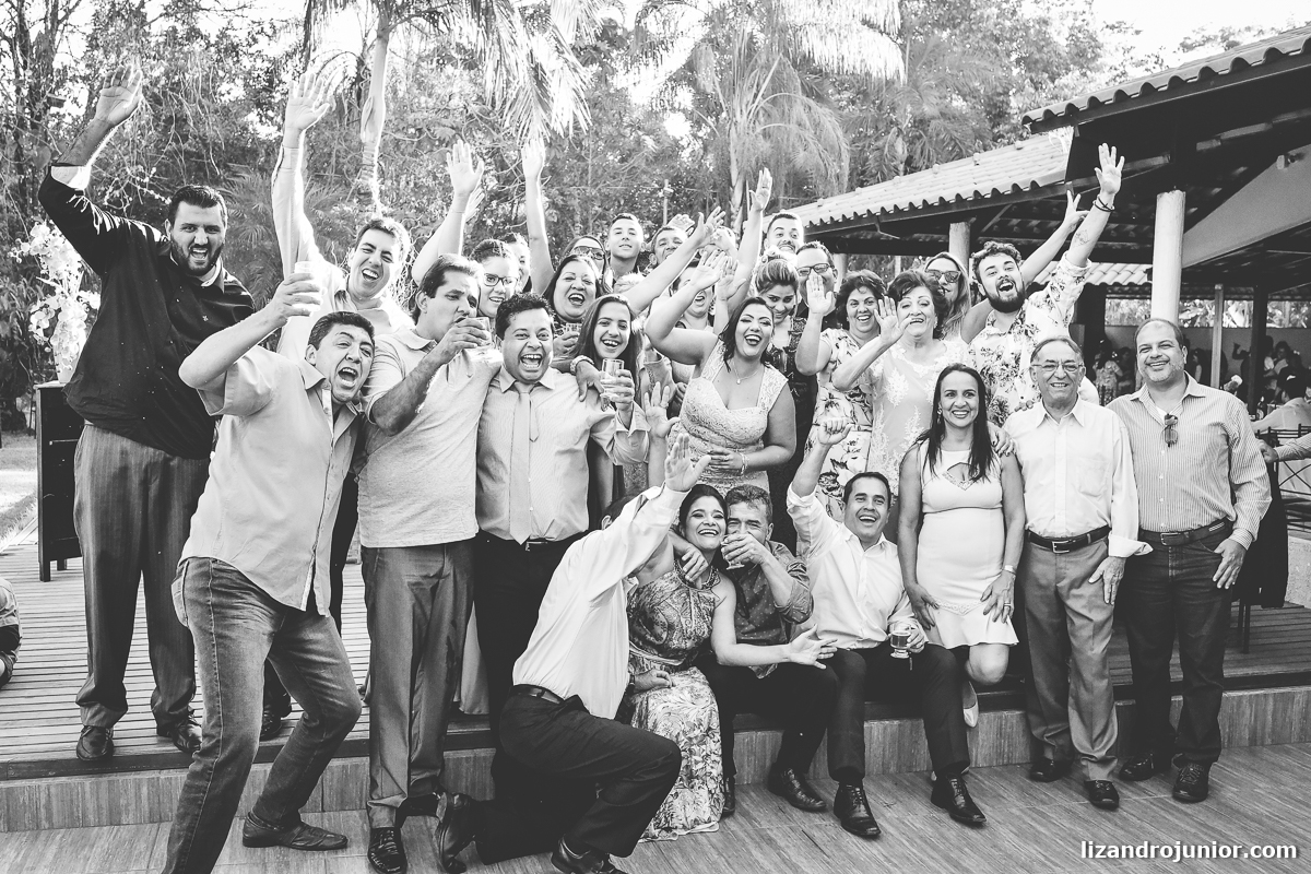 fotógrafo de casamento patos de minas lizandro junior, lizandro júnior, casamento, casar em patos, carro antigo patos de minas, noivas, festa ar livre, festa casamento sitio