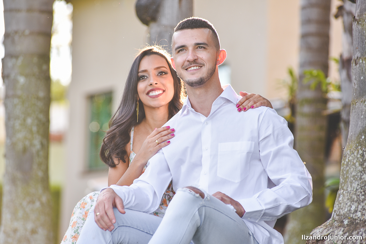 lizandro júnior fotógrafo de casamento patos de minas minas gerais, ensaio namorando, casal, ensaio ar livre, casal apaixonado, amor, felicidade, ensaio casal