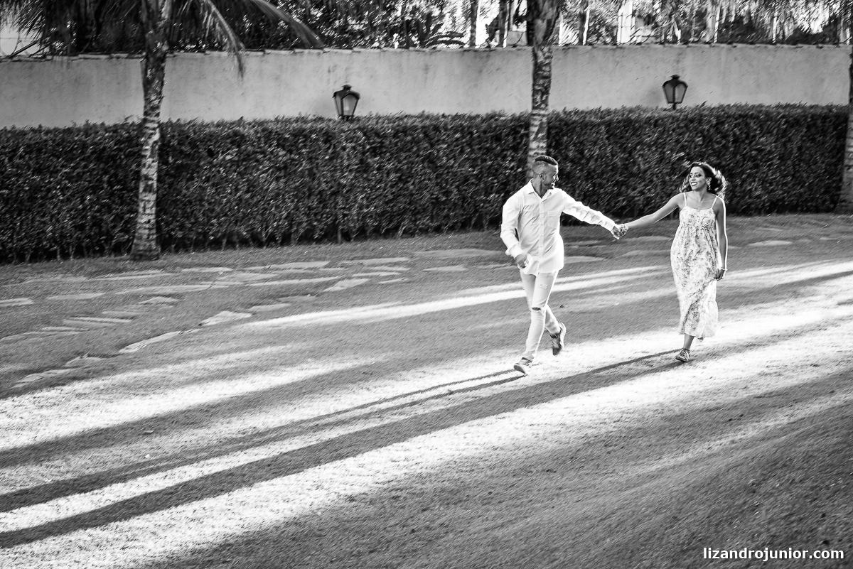 lizandro júnior fotógrafo de casamento patos de minas minas gerais, ensaio namorando, casal, ensaio ar livre, casal apaixonado, amor, felicidade, ensaio casal