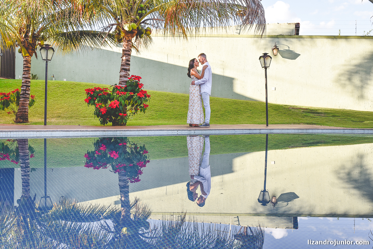 lizandro júnior fotógrafo de casamento patos de minas minas gerais, ensaio namorando, casal, ensaio ar livre, casal apaixonado, amor, felicidade, ensaio casal