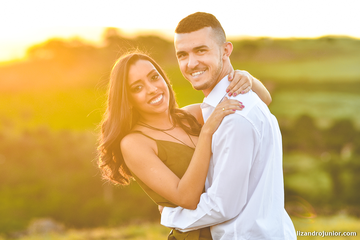 lizandro júnior fotógrafo de casamento patos de minas minas gerais, ensaio namorando, casal, ensaio ar livre, casal apaixonado, amor, felicidade, ensaio casal