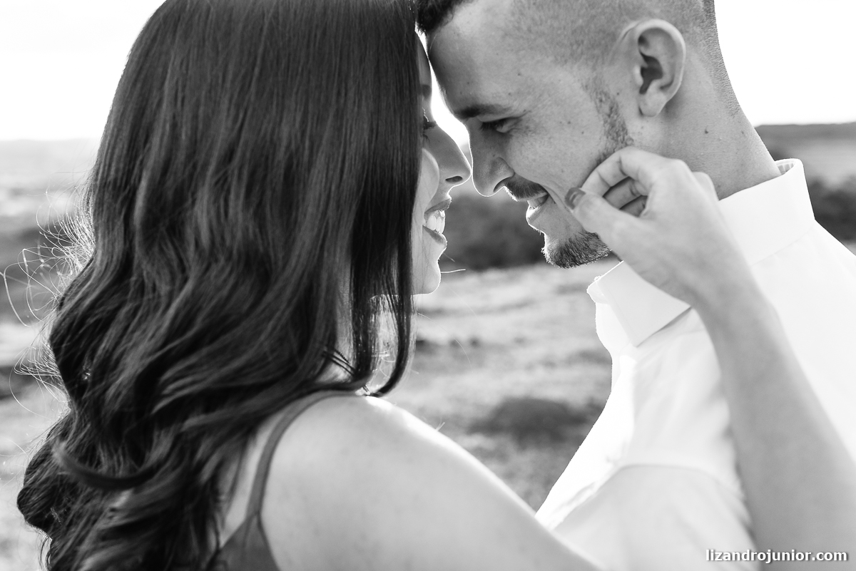 lizandro júnior fotógrafo de casamento patos de minas minas gerais, ensaio namorando, casal, ensaio ar livre, casal apaixonado, amor, felicidade, ensaio casal