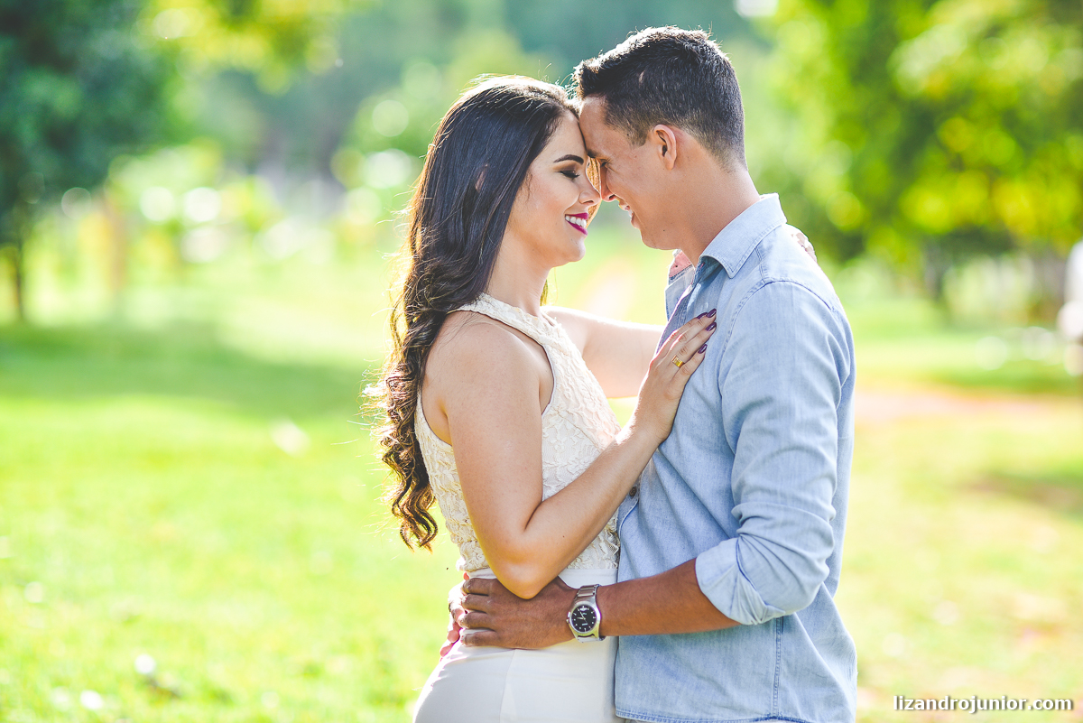 lizandro júnior, fotógrafo de casamento patos de minas, ensaio namorando, ensaio romântico, ensaio presidente olegário, casamento presidente olegário, ensaio ar livre, sítio