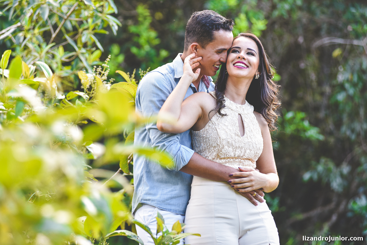 lizandro júnior, fotógrafo de casamento patos de minas, ensaio namorando, ensaio romântico, ensaio presidente olegário, casamento presidente olegário, ensaio ar livre, sítio