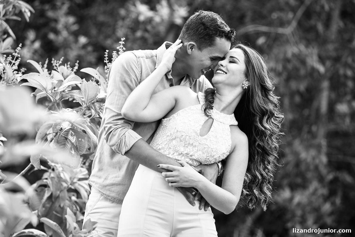 lizandro júnior, fotógrafo de casamento patos de minas, ensaio namorando, ensaio romântico, ensaio presidente olegário, casamento presidente olegário, ensaio ar livre, sítio