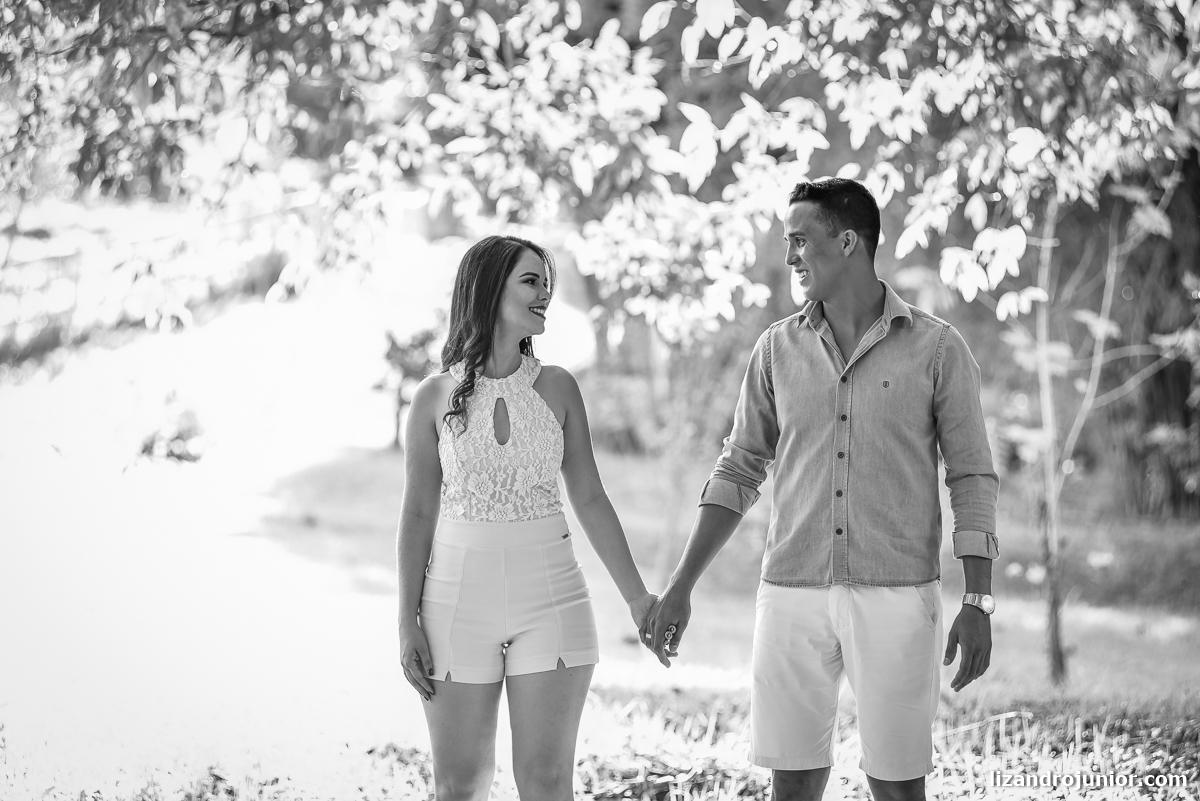 lizandro júnior, fotógrafo de casamento patos de minas, ensaio namorando, ensaio romântico, ensaio presidente olegário, casamento presidente olegário, ensaio ar livre, sítio