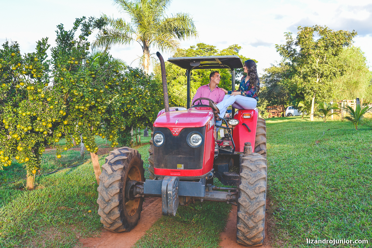 lizandro júnior, fotógrafo de casamento patos de minas, ensaio namorando, ensaio romântico, ensaio presidente olegário, casamento presidente olegário, ensaio ar livre, sítio