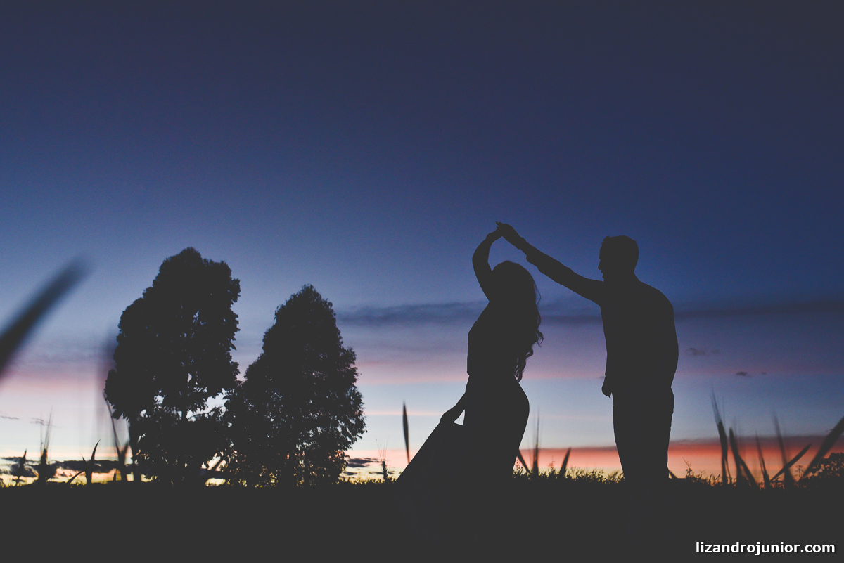 lizandro júnior, fotógrafo de casamento patos de minas, ensaio namorando, ensaio romântico, ensaio presidente olegário, casamento presidente olegário, ensaio ar livre, sítio