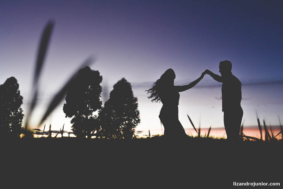 lizandro júnior, fotógrafo de casamento patos de minas, ensaio namorando, ensaio romântico, ensaio presidente olegário, casamento presidente olegário, ensaio ar livre, sítio