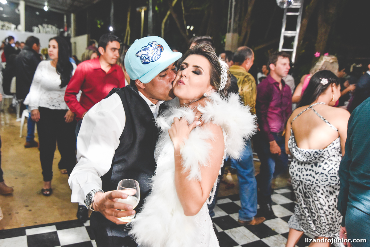 lizandro júnior fotografo de casamento, lagoa formosa, casamento na lagoa, daiane e alex lagoa formosa, fotografia de casamento minas gerais, festa, clube bola cheia